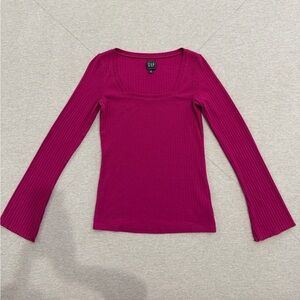 GAP Women's Fuchsia Long Sleeve Top